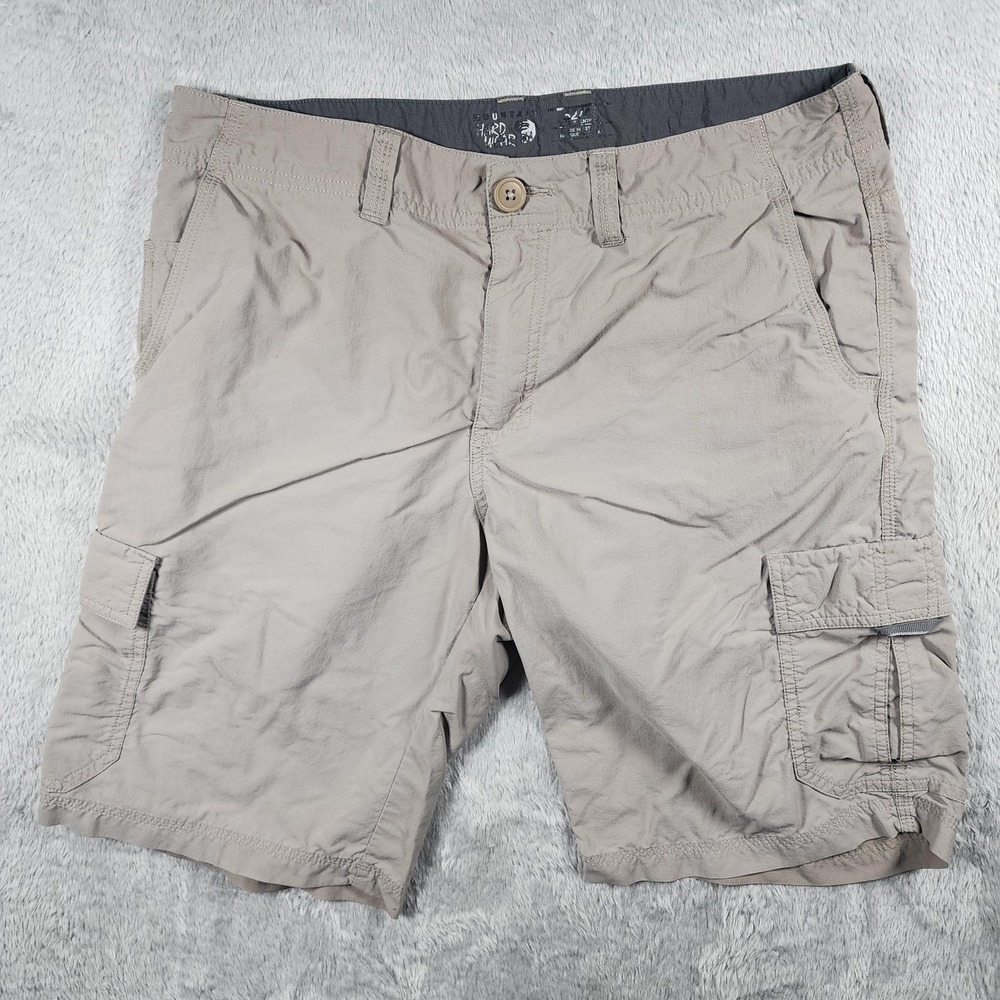 Mountain Hardwear Shorts Men 34 Beige Cargo Nylon Microfiber Lightweight Ripstop